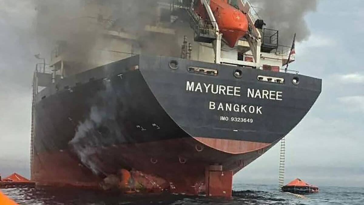 thai ship attacked in gulf 3 crew believed trapped aboard firm 1200x800 3108275072